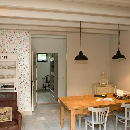 Dorpstraat44 Bed & Breakfast Bergeijk